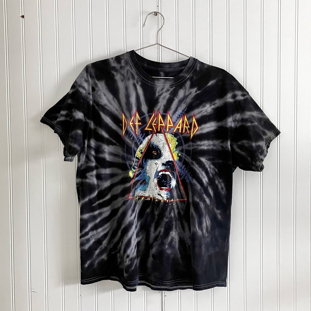 DEF LEPPARD Band Tee